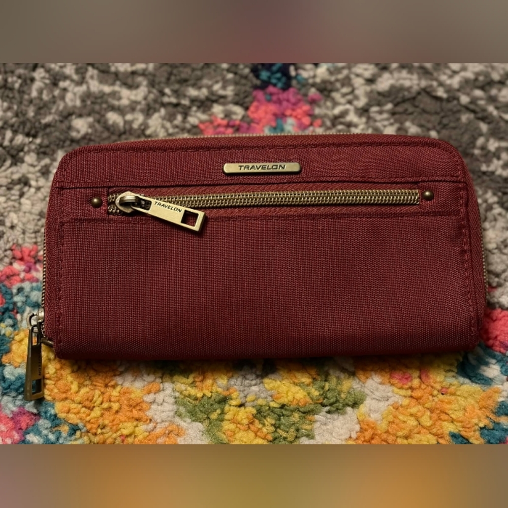Travelon RFID Wallet Burgundy